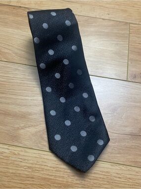 Exclusive Designs Black Polka Dot Tie